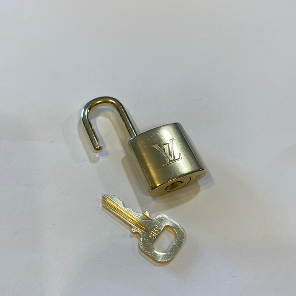 Louis Vuitton Handbags - Louis Vuitton Key and Padlock on Keychain